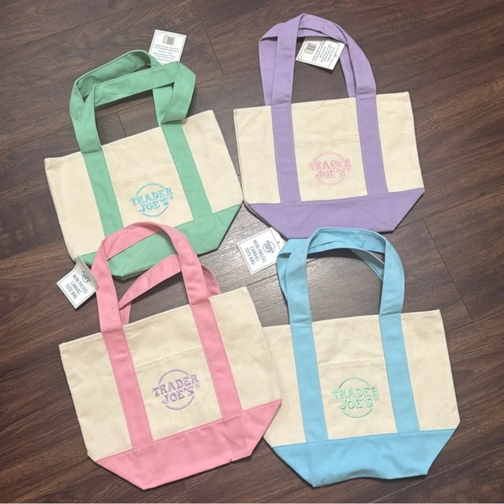 Trader Joe’s Mini Canvas Tote Bag, Set of 4 pastels - Picture 1 of 2